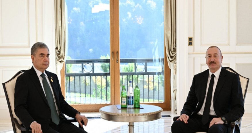 İlham Əliyev Qəbələdə Qurbanqulu Berdiməhəmmədovla görüşüb