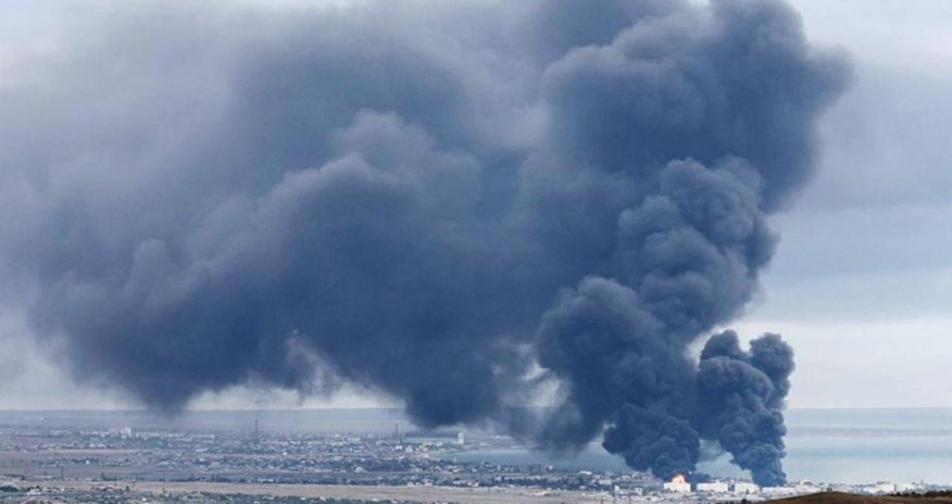 Нефтяной терминал в Крыму горит уже второй день