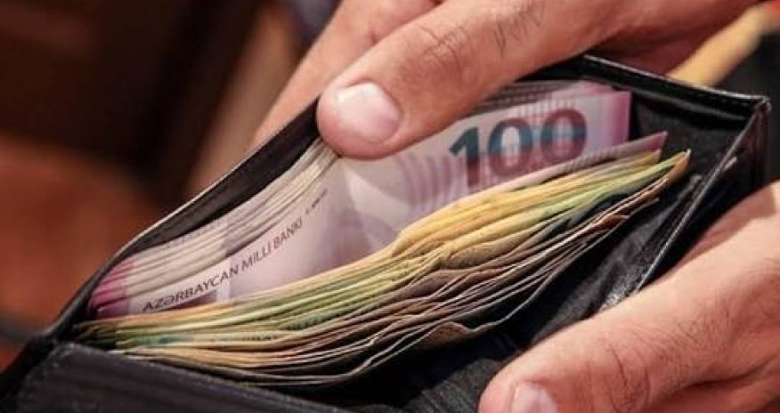 
Azərbaycanda orta aylıq əməkhaqqı artıb