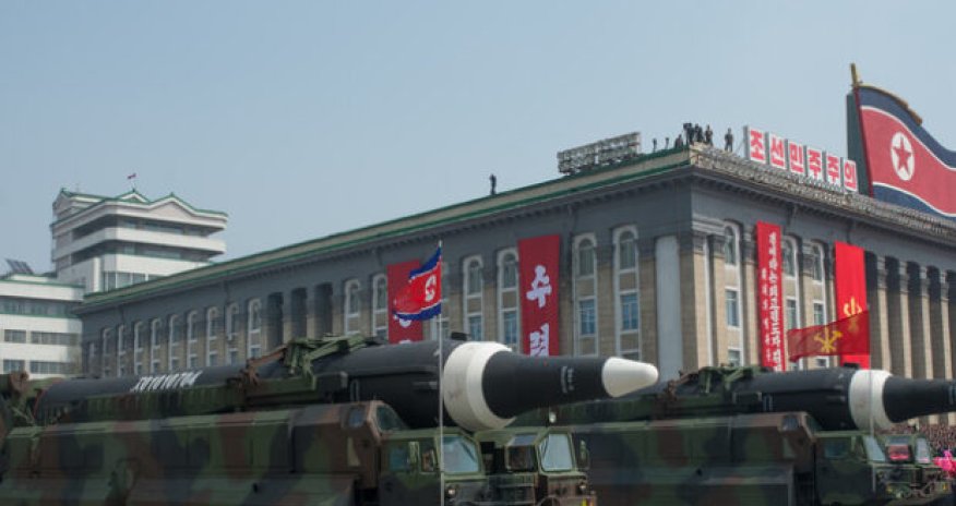 Şimali Koreya hərbi paradda yeni "Hvason-20" raketini nümayiş etdirib