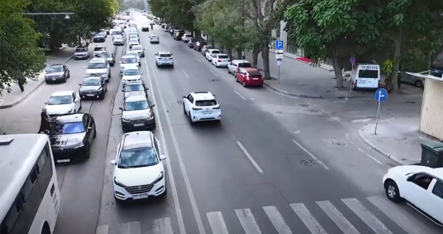 Bu küçədə hərəkət birtərəfli təşkil edilib - Video