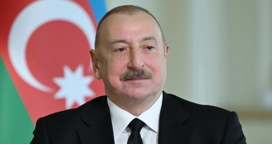 Президент Ильхам Алиев поздравил короля Испании