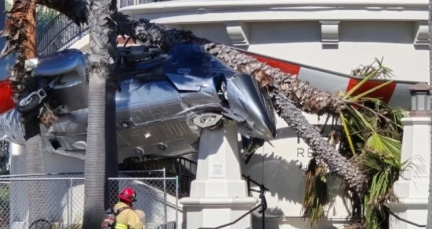 В Калифорнии вертолет упал во время фестиваля, есть пострадавшие