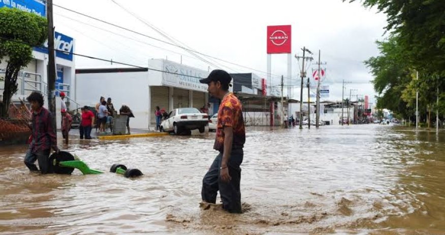 Число погибших из-за проливных дождей в Мексике возросло до 41