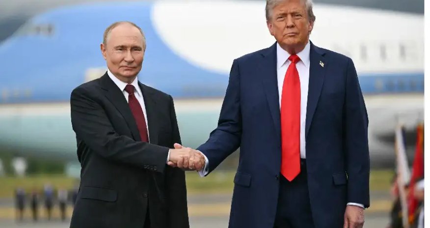 Siyarto Rusiya və ABŞ rəsmiləri ilə sammitə hazırlıq üzrə telefon danışığı aparıb