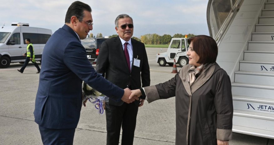 Sahibə Qafarova İsveçrəyə səfərə gedib