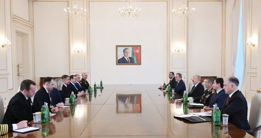 Prezident ABŞ Mərkəzi Komandanlığının komandanını qəbul edib