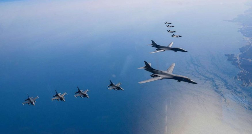 Американские бомбардировщики прибыли в Японию