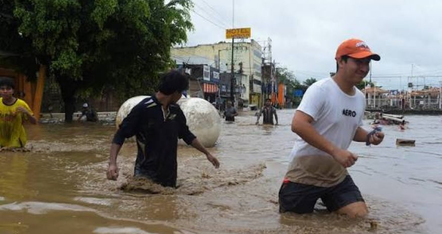 Число погибших из-за наводнений в Мексике достигло 76 человек