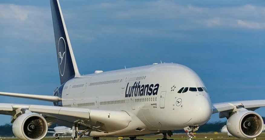 Lufthansa может отменить из-за высоких налогов около 100 рейсов в ФРГ