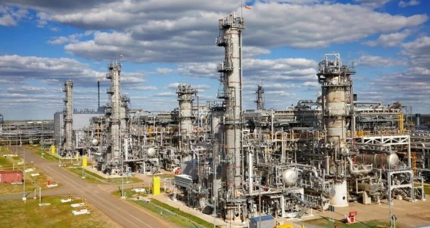 Грузия заменяет азербайджанскую нефть российской