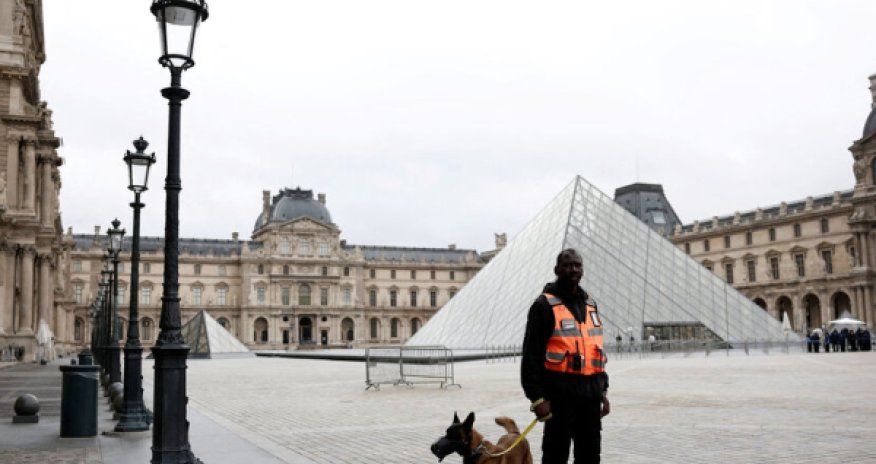 Названа сумма ущерба от ограбления Лувра - Oбновлено