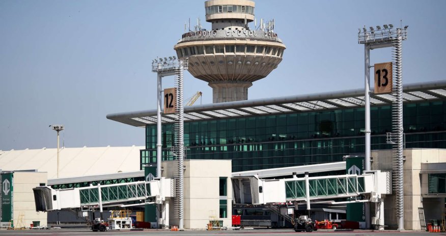 Plane from Baku lands in Yerevan ahead of civil society meeting