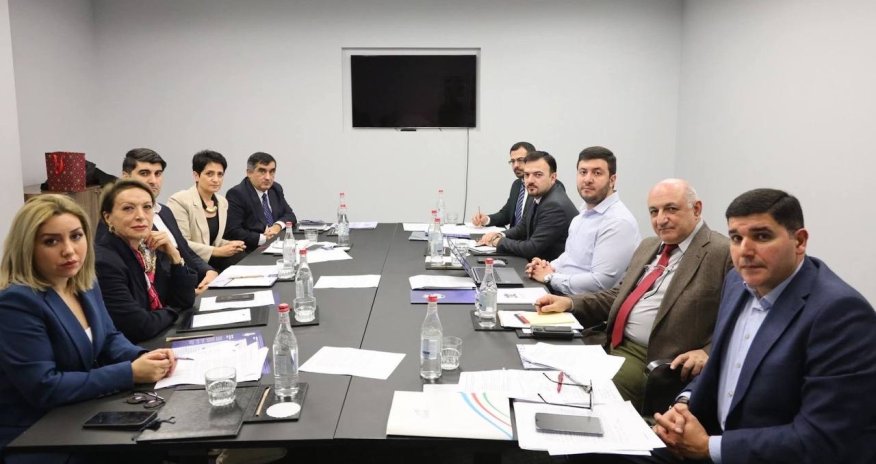 Azərbaycan və Ermənistan vətəndaş cəmiyyətləri nümayəndələrinin Yerevanda ikitərəfli dəyirmi masası baş tutub