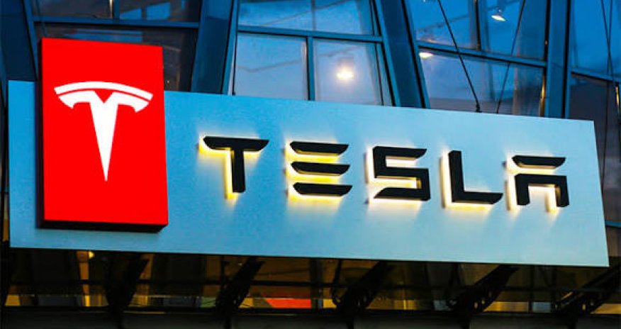 Tesla təxminən 13 min avtomobilini geri çağırır