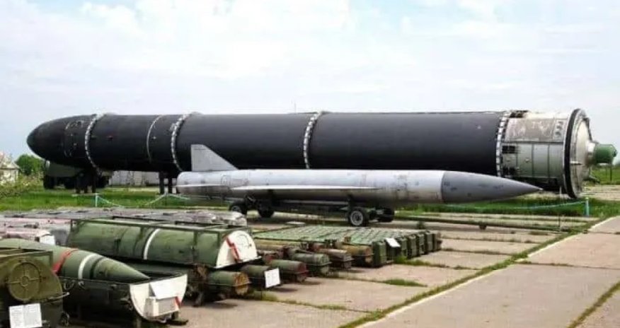 Российская армия заказала много ядерных ракет