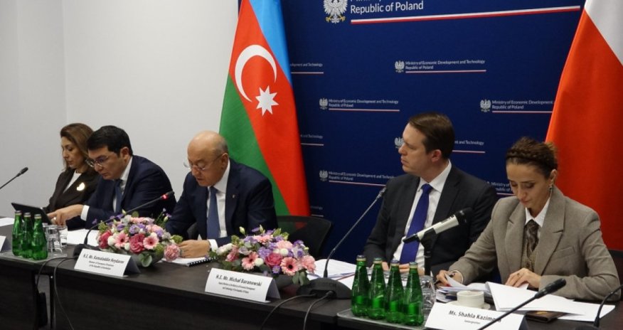 Кямаледдин Гейдаров рассказал в Варшаве о бизнес-климате в Азербайджане