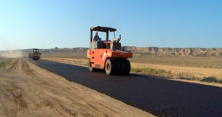 
Yardımlıda avtomobil yolunun təmirinə 2 milyon manat ayrılıb