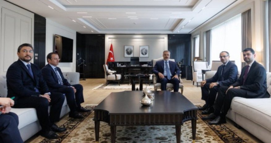 Hakan Fidan TÜRKPA-nın Baş katibi Ramil Həsəni qəbul edib