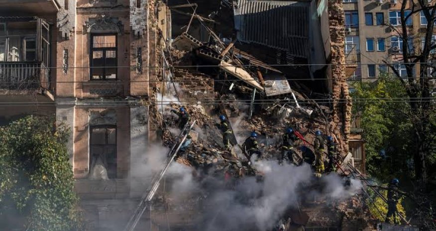 В результате ночной атаки России на Киев погибли два человека - Обновлено