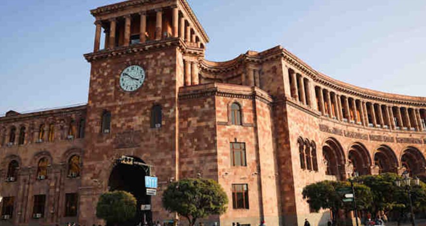 Ermənistanda üç məktəbdə Azərbaycan dili tədris olunacaq