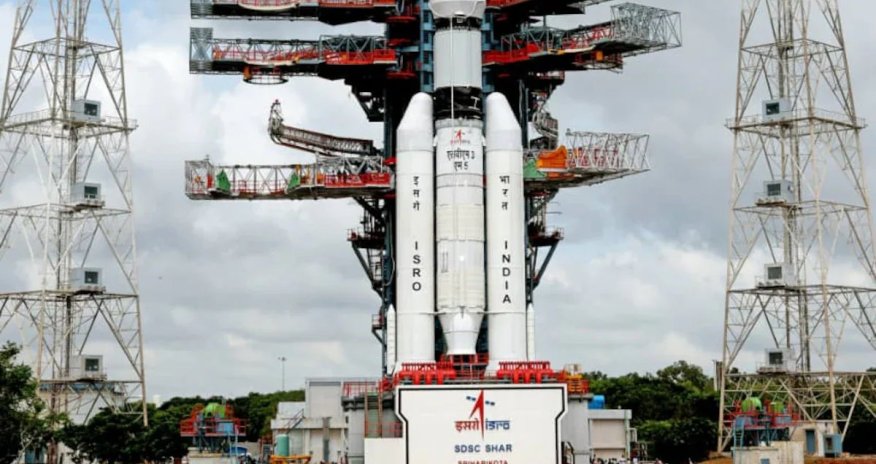 Гигантский военный спутник Индии достиг космоса