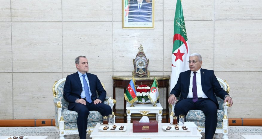 Ceyhun Bayramov Əlcəzair Xalq Milli Assambleyasının sədri ilə görüşüb