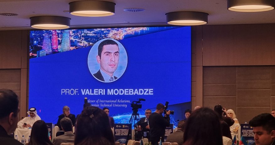 Gürcü alim: Süni intellekt inkişaf üçün güclü alətdir, amma milyonlarla insanı işsiz qoya bilər