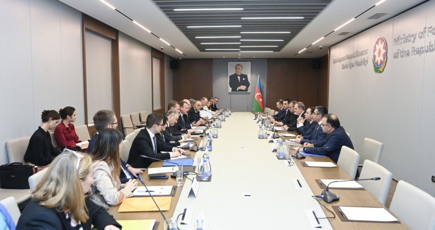 Ceyhun Bayramov NATO nümayəndə heyəti ilə görüşüb