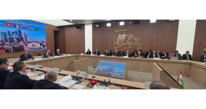 Ramil Usubov Moskvada Sergey Şoyqu ilə görüşüb