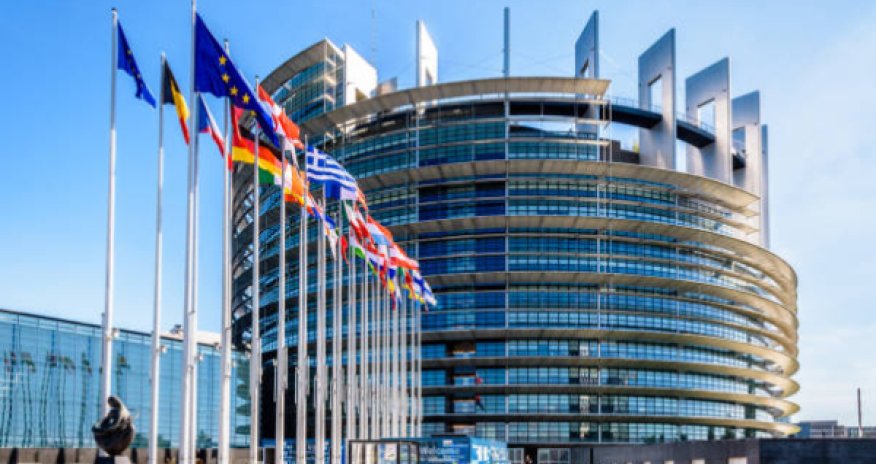 &laquo;Русский дом&raquo; закрывается, офис Европарламента открывается