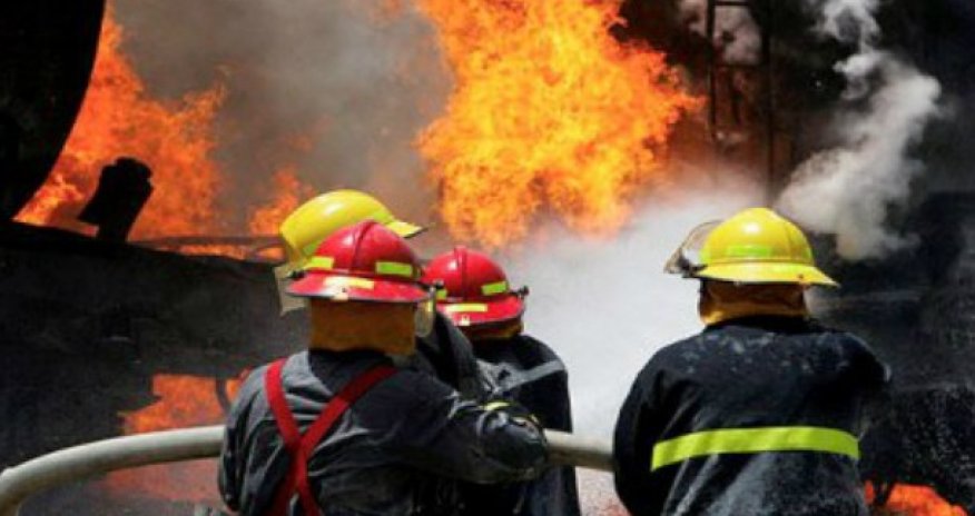 Türkiyədə ticarət mərkəzində yanğın baş verib