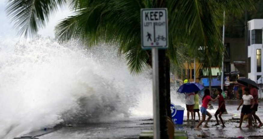 Число жертв тайфуна "Калмаэги" на Филиппинах возросло до 224