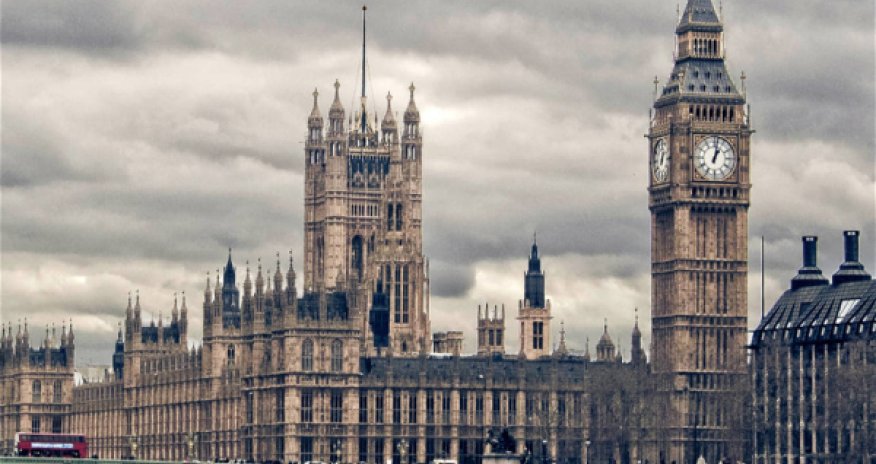 Великобритания заморозила обмен разведданными с США