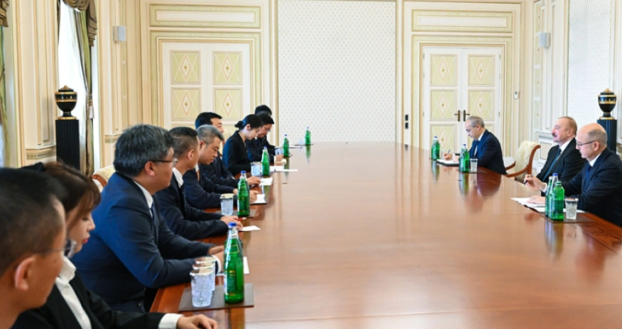 Алиев принял делегацию китайской компании China Datang