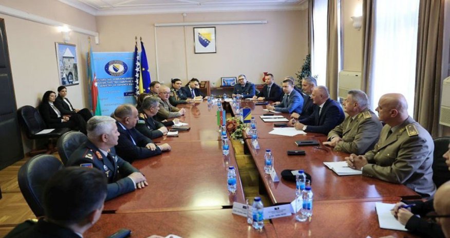 
Azərbaycanla Bosniya və Herseqovina arasında hərbi əməkdaşlıq planı imzalanıb