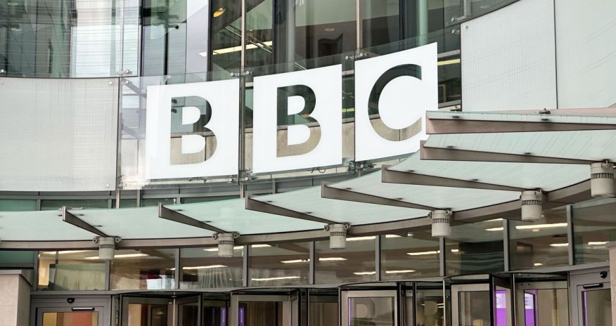 BBC apologizes to Trump but rejects $1 bln compensation claim