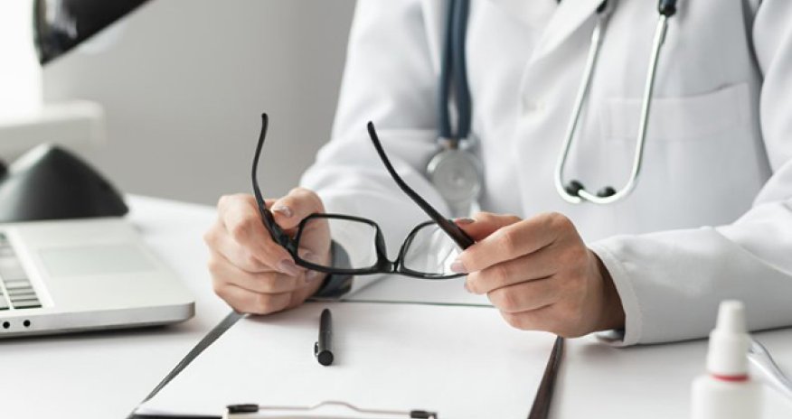 Ağdaşda iki həkim hərbi xidmətə yararsız gənci yararlı kimi sənədləşdirdiyi üçün cərimələnib