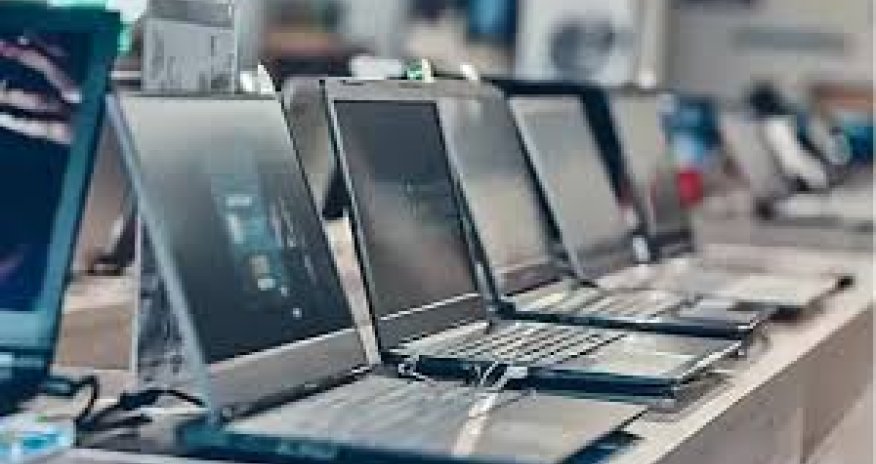 Azərbaycanda notbuk istehsalı 16 dəfəyə yaxın artıb