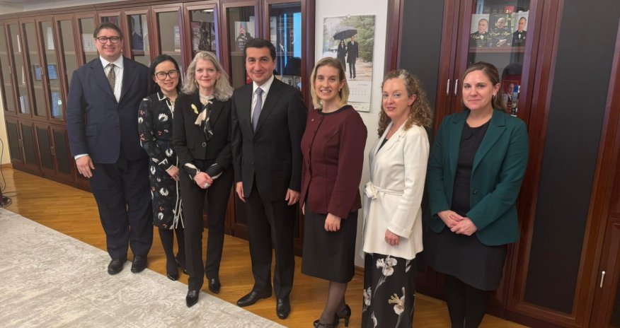 Hikmət Hacıyev və Alison Huker Azərbaycanla ABŞ arasında strateji tərəfdaşlığı müzakirə edib
