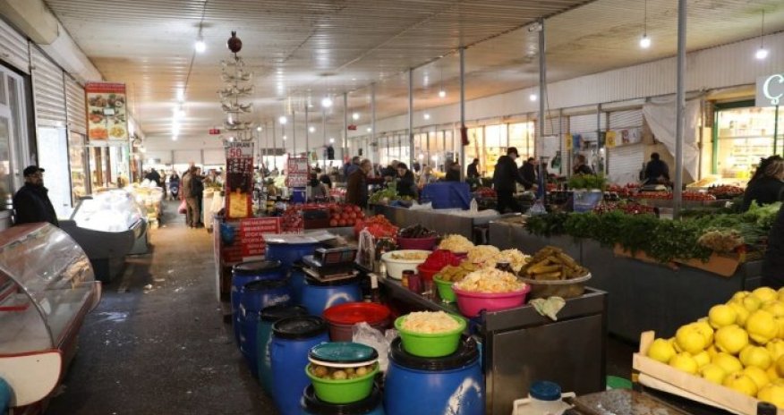 "8-ci km" bazarında nöqsanlar aşkarlanıb - Video