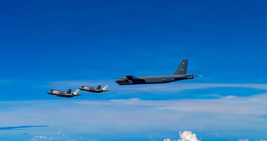 Американские бомбардировщики проверили реакцию венесуэльской ПВО