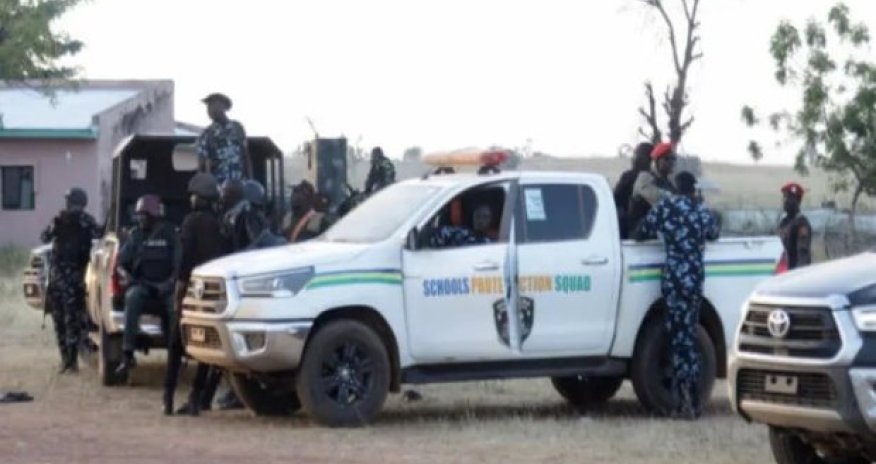 В Нигерии вооруженные люди похитили более 200 школьников и учителей католической школы