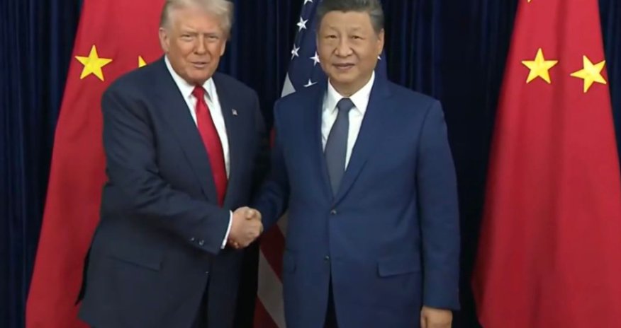 Трамп и Си Цзиньпин провели телефонный разговор