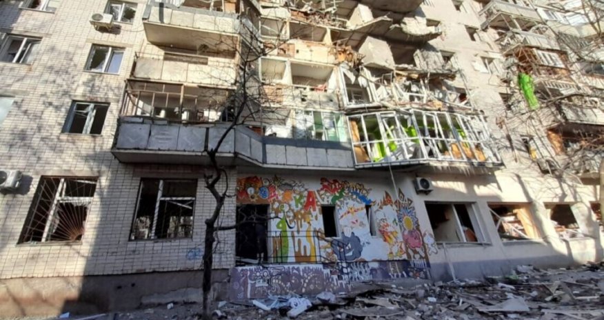 Жителей Херсона обстреливают реактивной артиллерией: есть жертвы