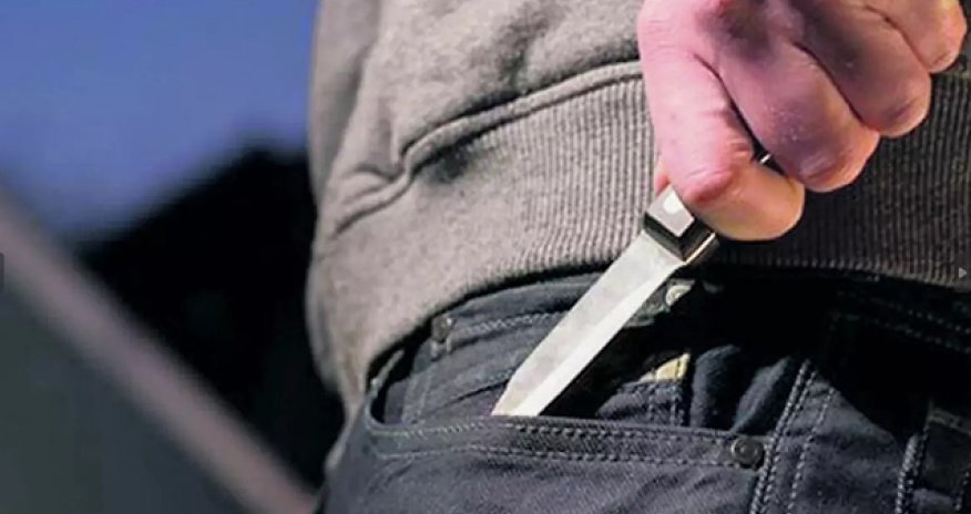 Gəncədə 13 yaşlı oğlan bıçaqlanıb