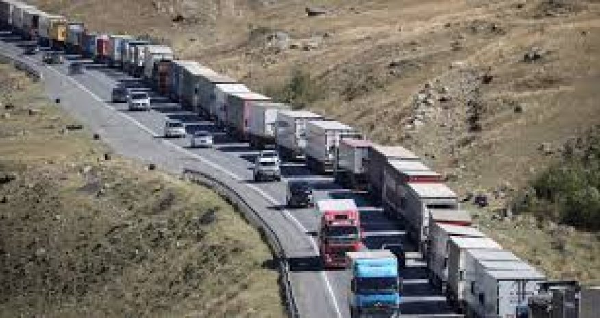 Logjam with Azerbaijani trucks at Georgian border begins to ease
