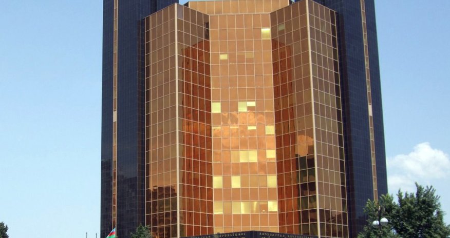 On bir ayda bankların nə qədər aktivləri olub?