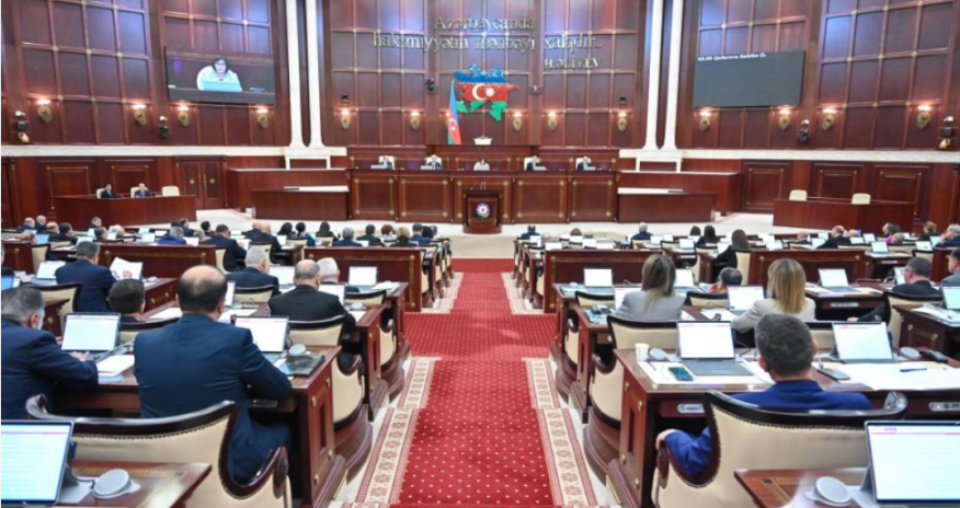 Azerbaijani parliament to send observers to Kyrgyzstan&rsquo;s snap elections