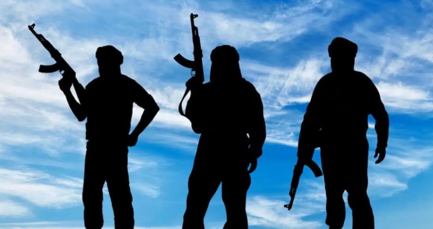 İsrail ordusu Suriyaya zərbə endirib, 9 nəfər həlak olub